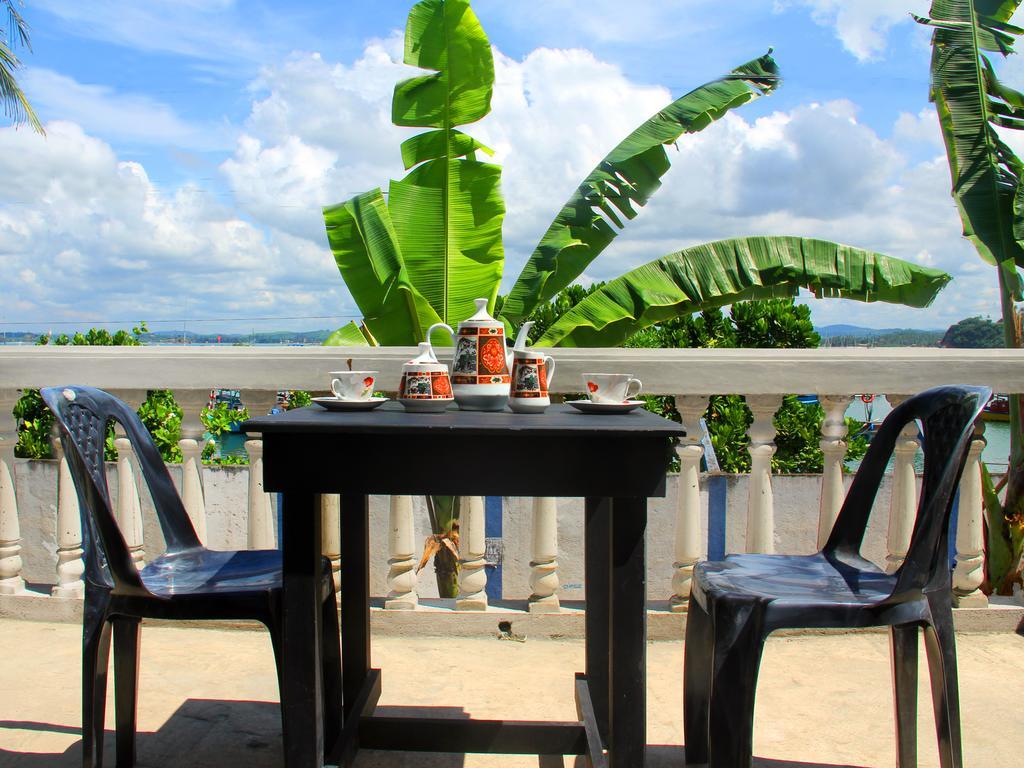 Mirissa Harbour View 호텔 객실 사진